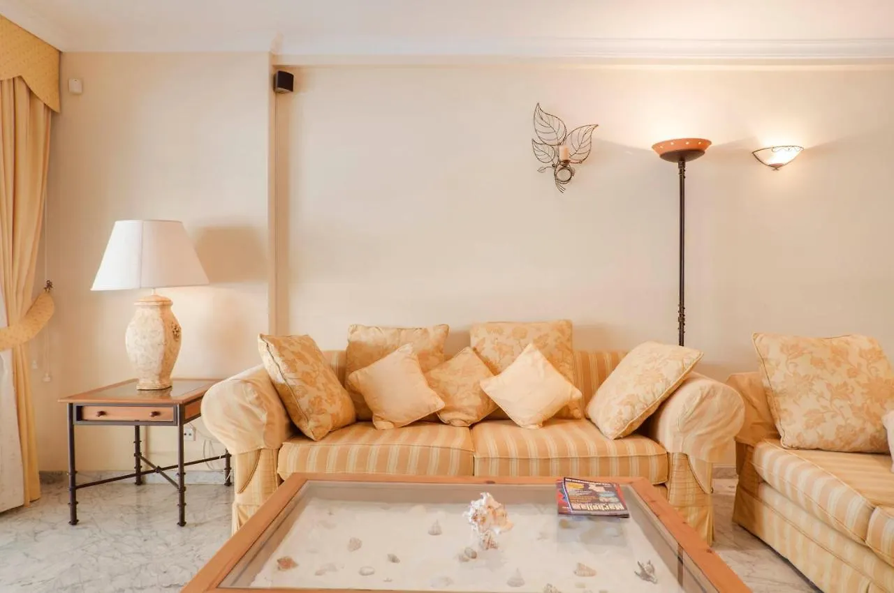 Del Parque Flats - Puerto Marina Apartment Benalmadena Spain